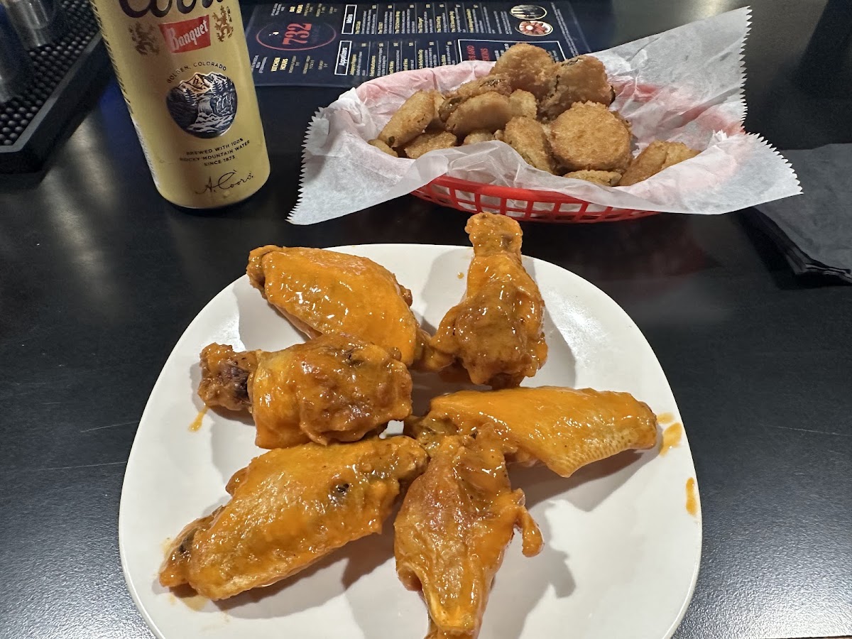 732 Bar & Grill photo 5