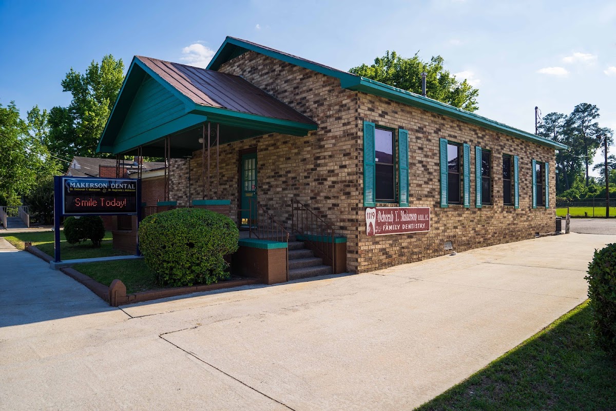 Augusta Family Dental Medical District, Dr. Deborah Makerson in Summerville, Augusta, GA