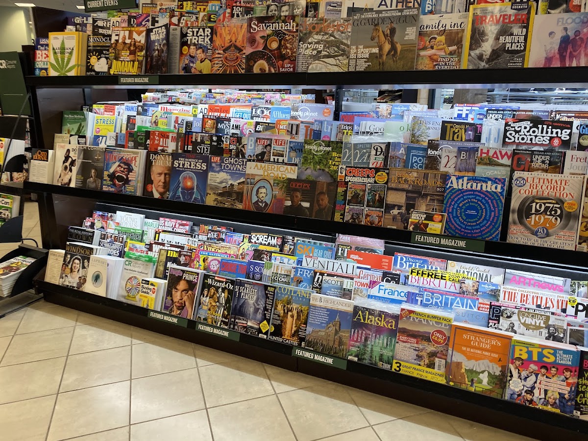 Barnes & Noble photo 3