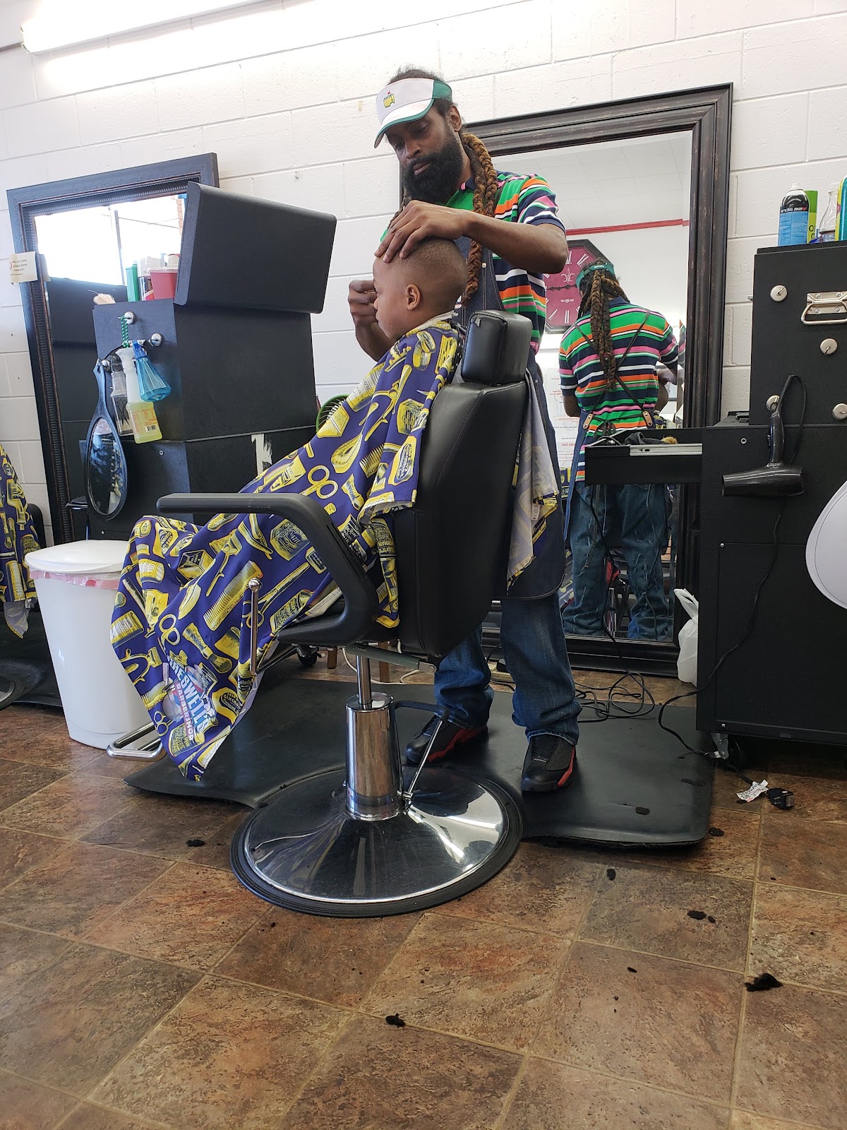 Creswell's Barbershop - Beauty & Salons in Augusta, GA