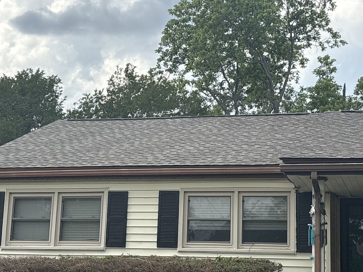 Hixon's Roofing - Commercial and Residential Roofers photo 2