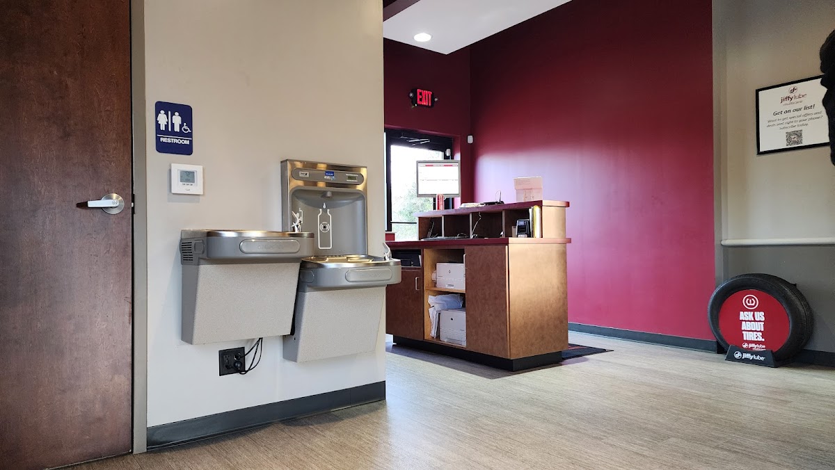 Jiffy Lube photo 2