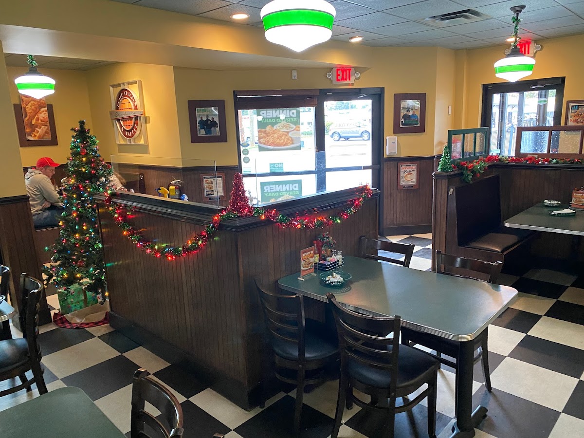 Metro Diner - Restaurants in Augusta, GA