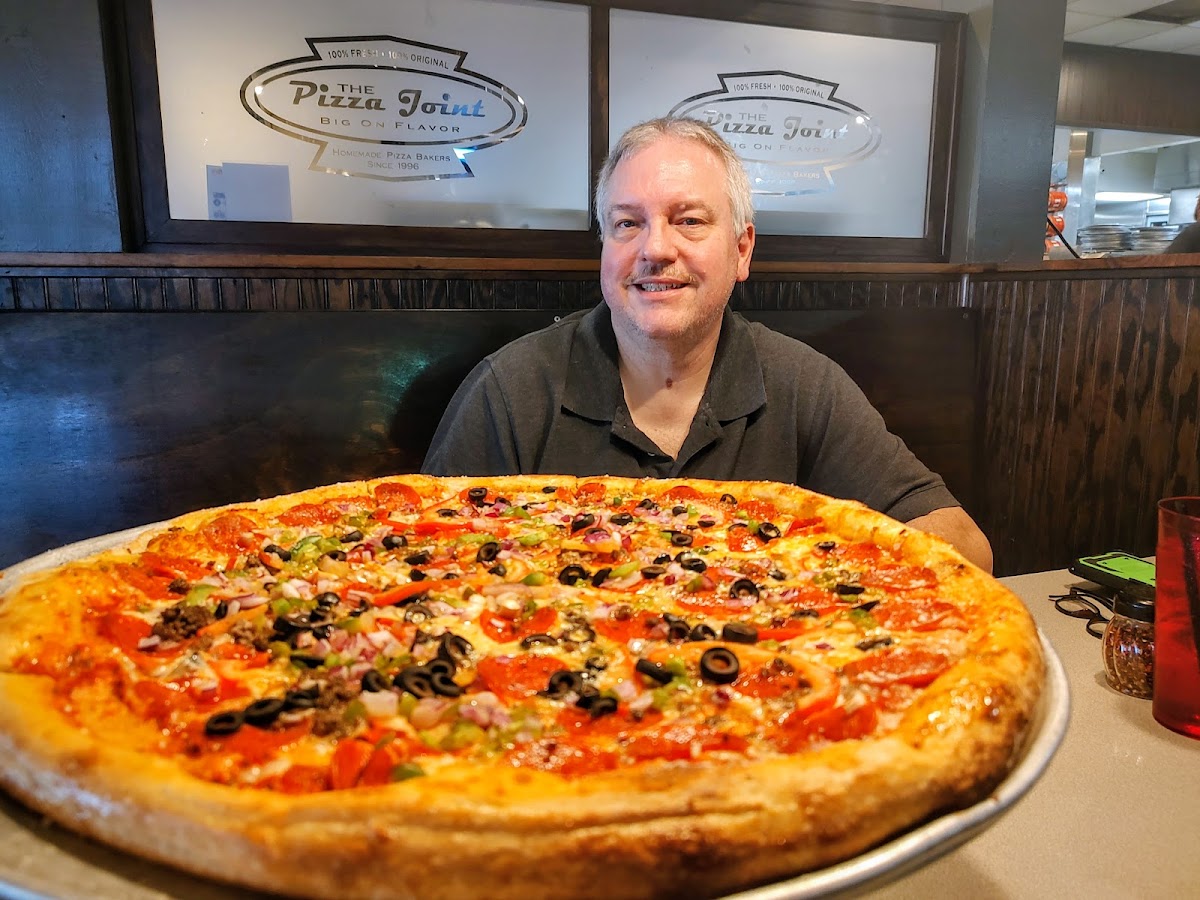 Pizza Joint Evans photo 3