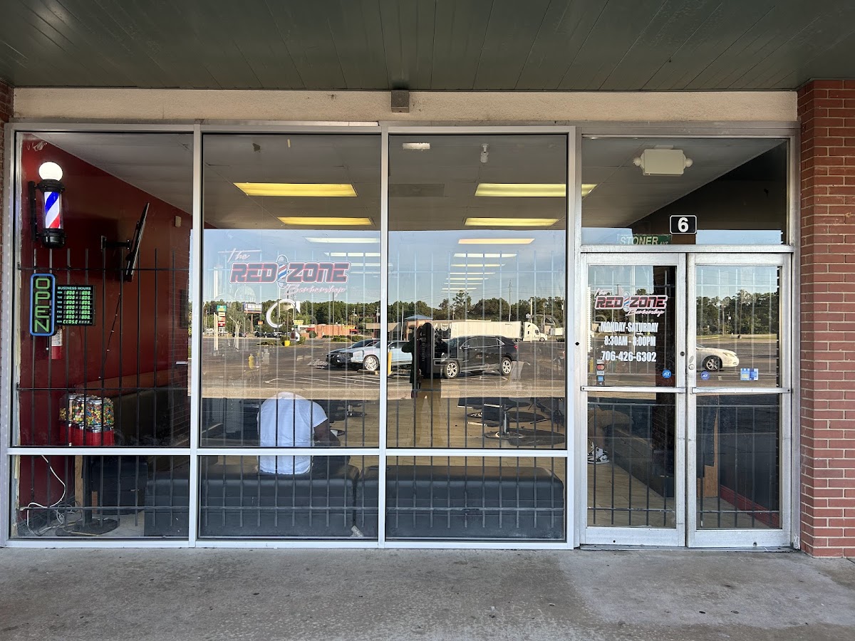 The Redzone Barbershop photo 4