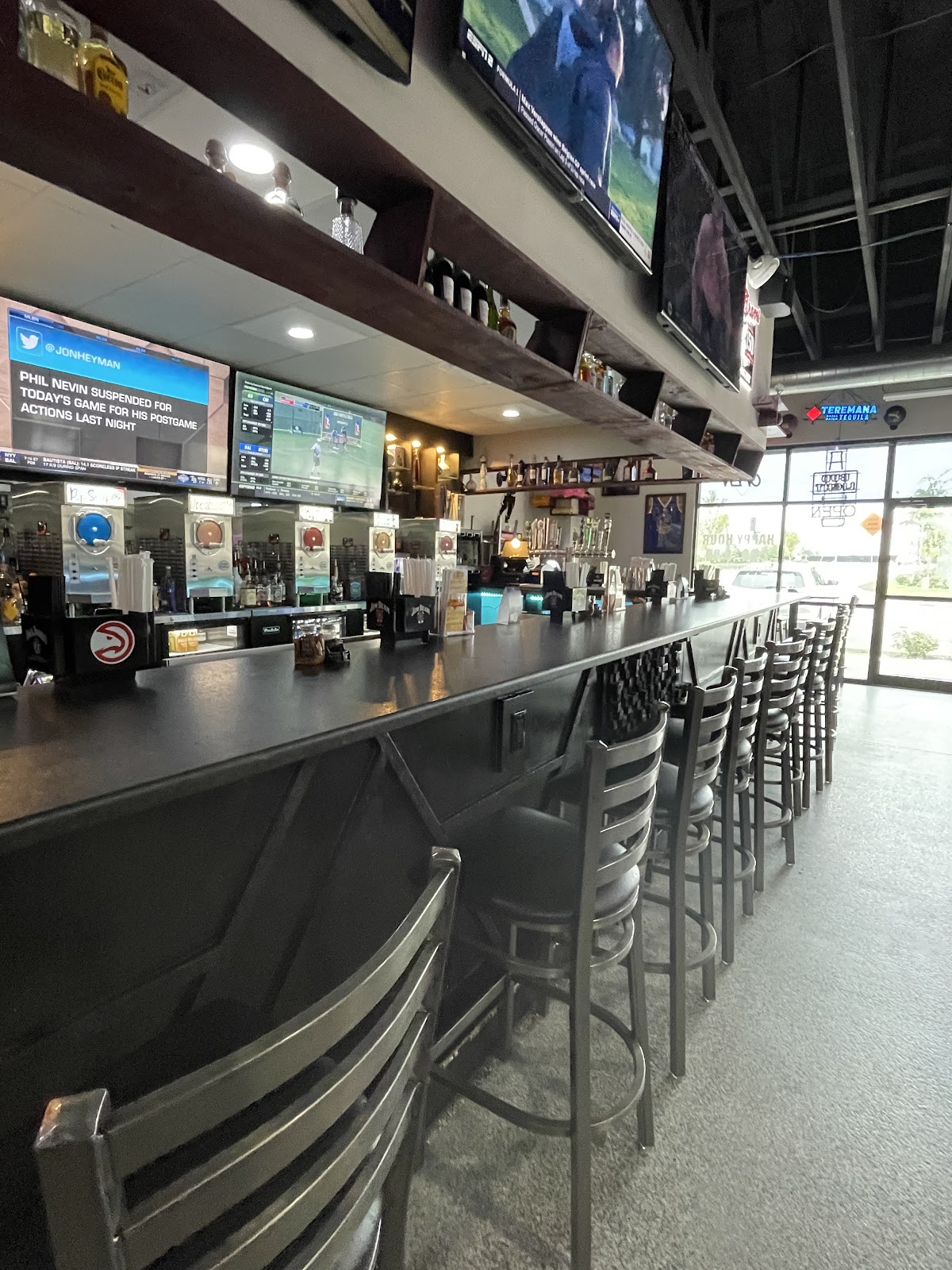 Tipsy Bar & Grill photo 4