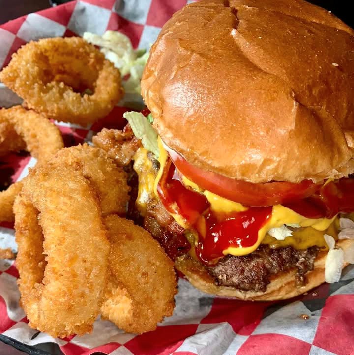 Top Dawg Tavern - Augusta, GA photo 4