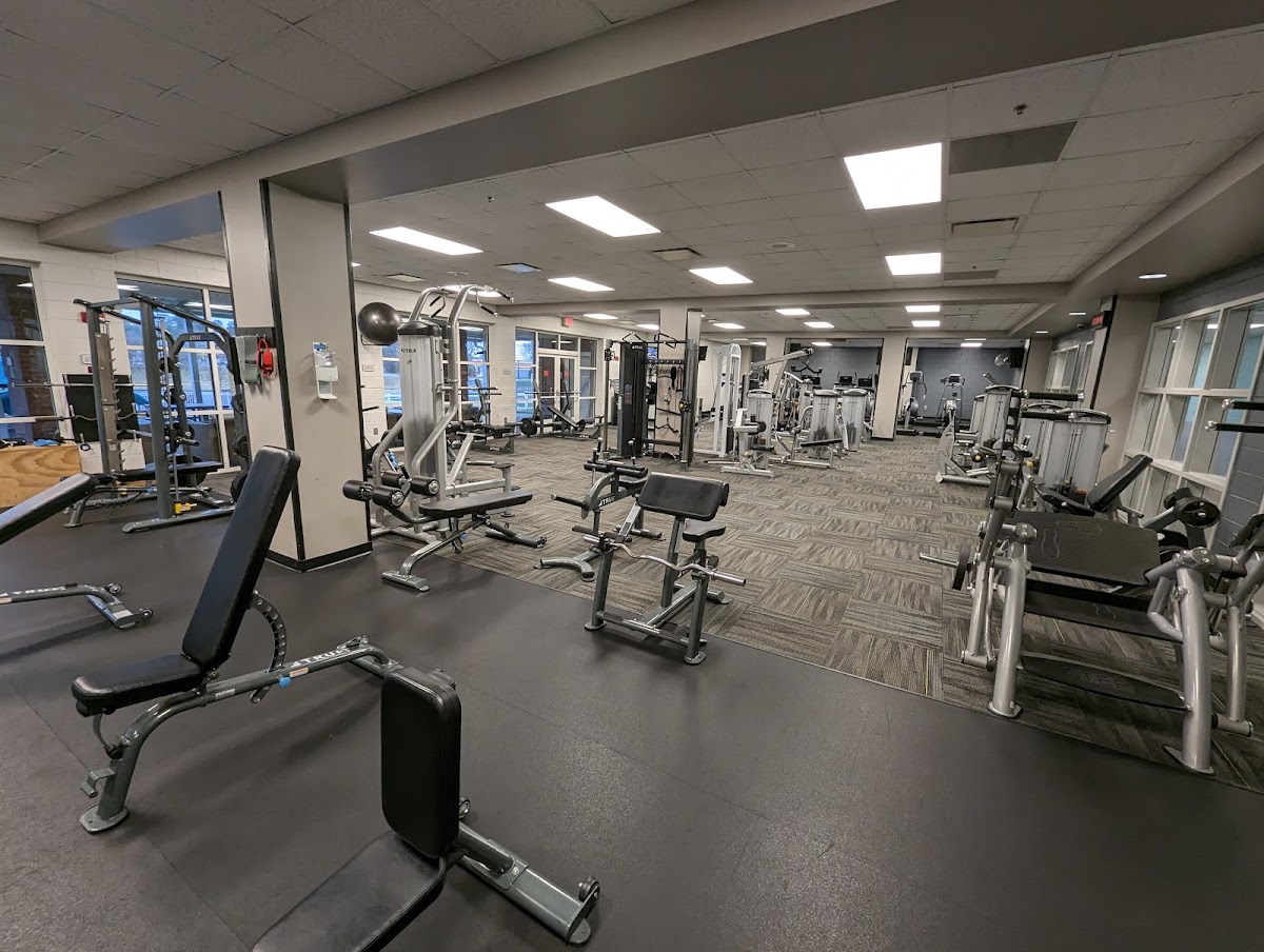 Warren Sports & Fitness photo 4